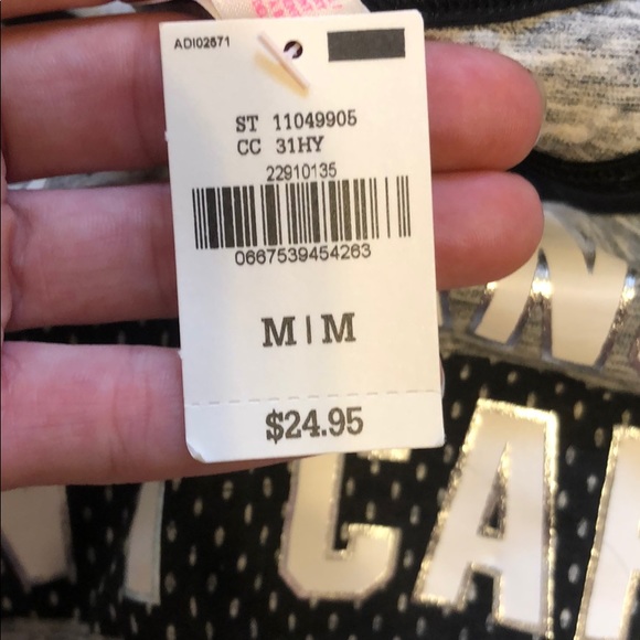 Victoria secret sports bra - Picture 3 of 3